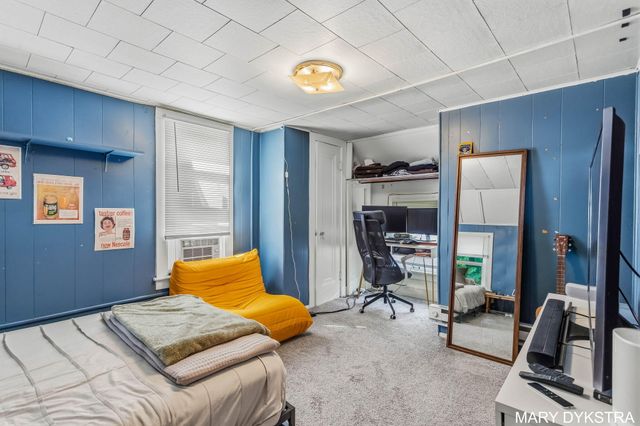 823 Prospect Avenue NE, Grand Rapids, MI 49503