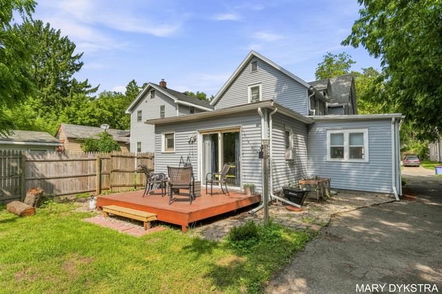 823 Prospect Avenue NE, Grand Rapids, MI 49503