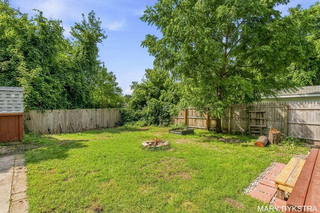 823 Prospect Avenue NE, Grand Rapids, MI 49503