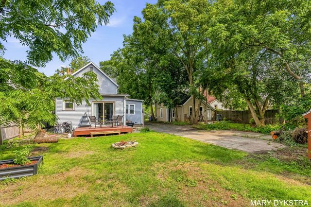 823 Prospect Avenue NE, Grand Rapids, MI 49503