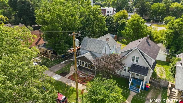 823 Prospect Avenue NE, Grand Rapids, MI 49503