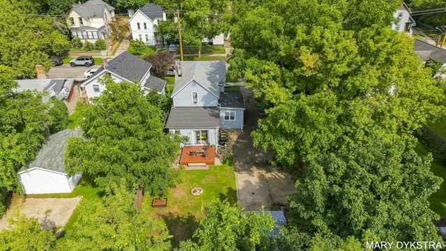 823 Prospect Avenue NE, Grand Rapids, MI 49503