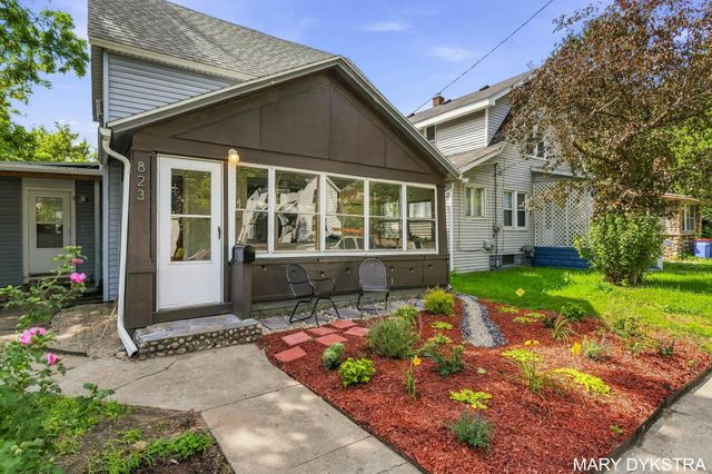 823 Prospect Avenue NE, Grand Rapids, MI 49503