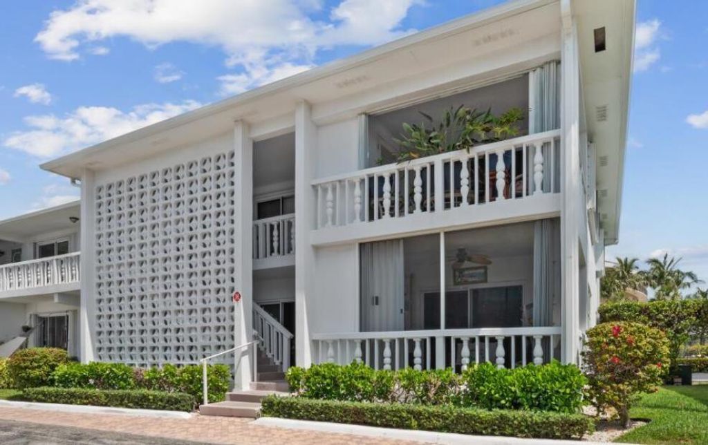 4201 S Ocean Boulevard, Palm Beach, FL 33480