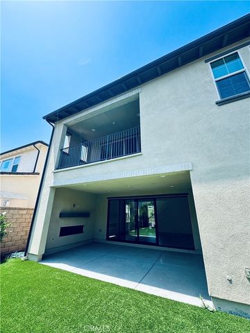 17302 Eucalyptus, Huntington Beach, CA 92649