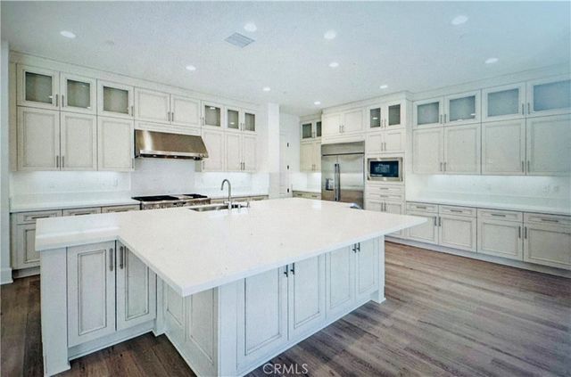 17302 Eucalyptus, Huntington Beach, CA 92649