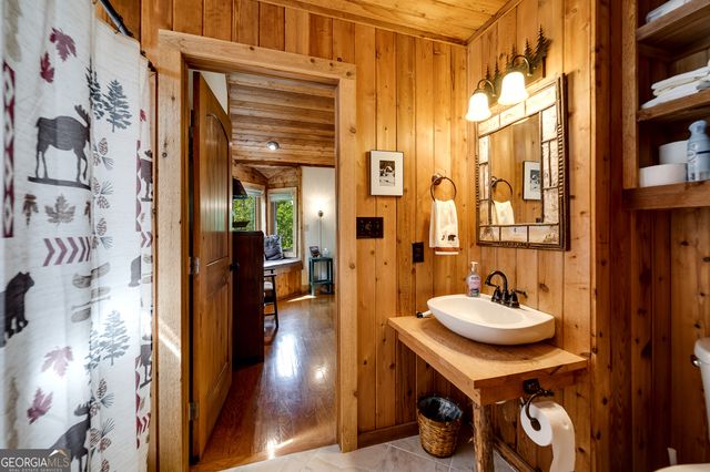 374 Wild Turkey Run, Tiger, GA 30576