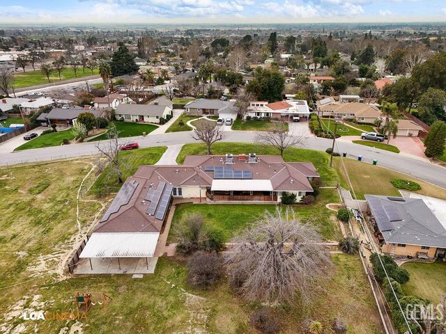 2712 Primera Vista, Bakersfield, CA 93306