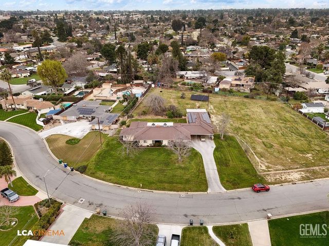2712 Primera Vista, Bakersfield, CA 93306