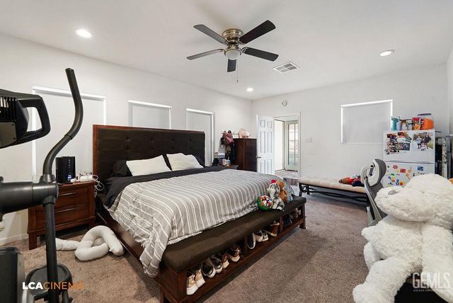 2712 Primera Vista, Bakersfield, CA 93306