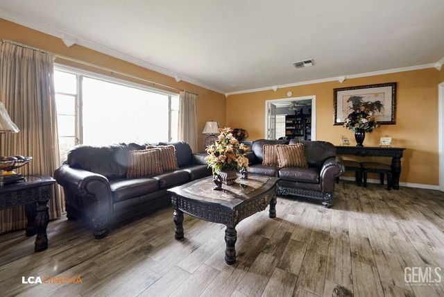 2712 Primera Vista, Bakersfield, CA 93306