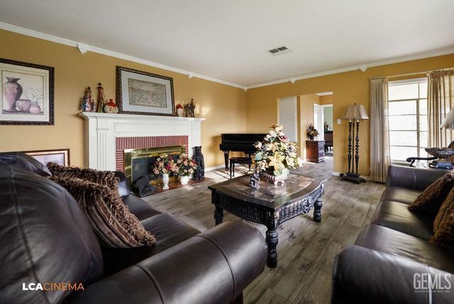 2712 Primera Vista, Bakersfield, CA 93306