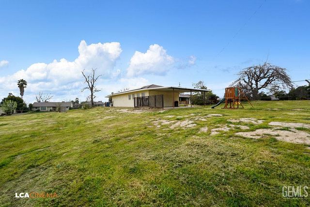 2712 Primera Vista, Bakersfield, CA 93306