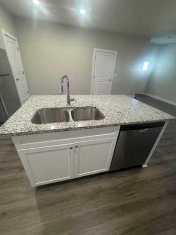 5196 N Honeylocust, Wichita, KS 67226