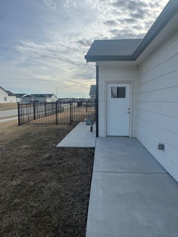 5196 N Honeylocust, Wichita, KS 67226