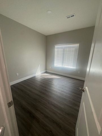 5196 N Honeylocust, Wichita, KS 67226