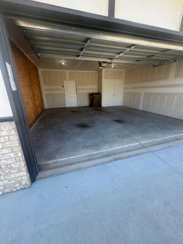 5196 N Honeylocust, Wichita, KS 67226