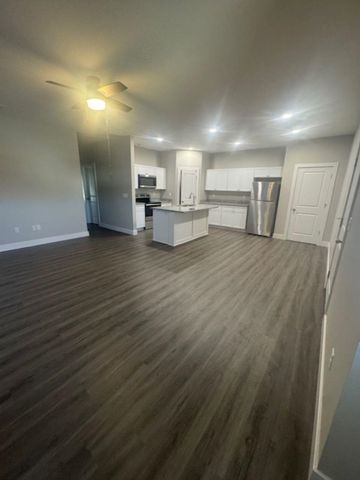 5196 N Honeylocust, Wichita, KS 67226