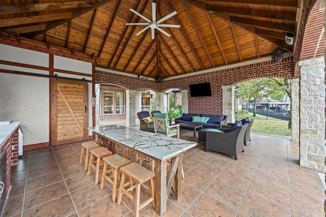 117 Saint Annes Drive, Mabank, TX 75156