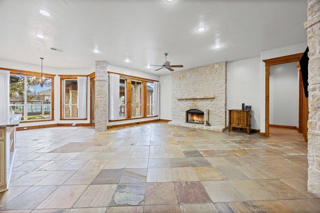 117 Saint Annes Drive, Mabank, TX 75156