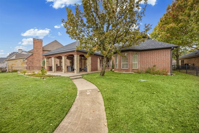 117 Saint Annes Drive, Mabank, TX 75156