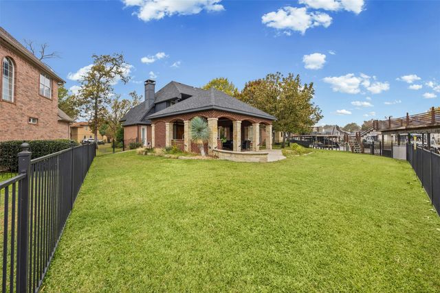 117 Saint Annes Drive, Mabank, TX 75156