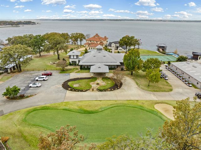 117 Saint Annes Drive, Mabank, TX 75156