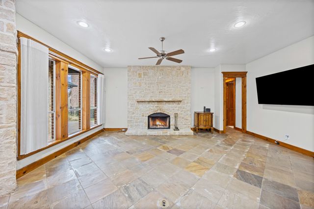 117 Saint Annes Drive, Mabank, TX 75156