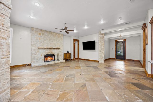 117 Saint Annes Drive, Mabank, TX 75156