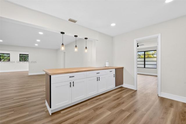 1170 NW 87th St, Miami, FL 33150