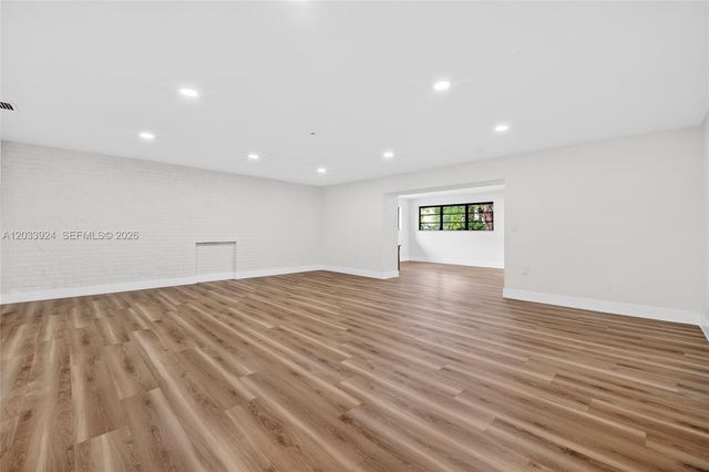 1170 NW 87th St, Miami, FL 33150
