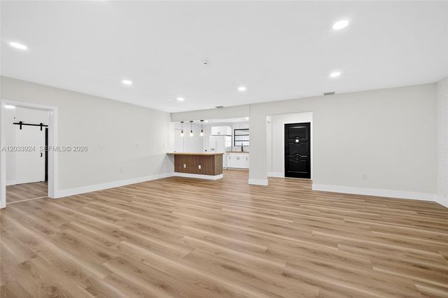 1170 NW 87th St, Miami, FL 33150