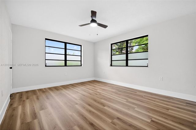1170 NW 87th St, Miami, FL 33150