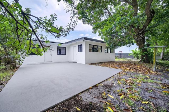 1170 NW 87th St, Miami, FL 33150