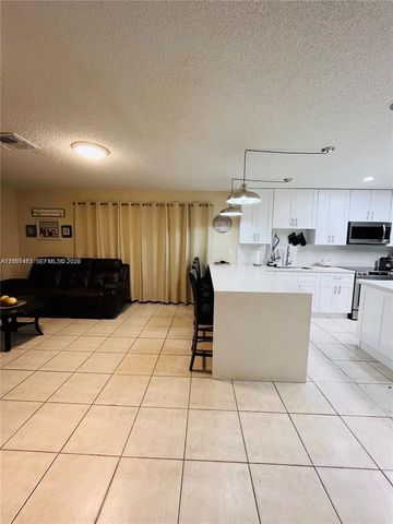 16453 SW 75th Ter, Miami, FL 33193