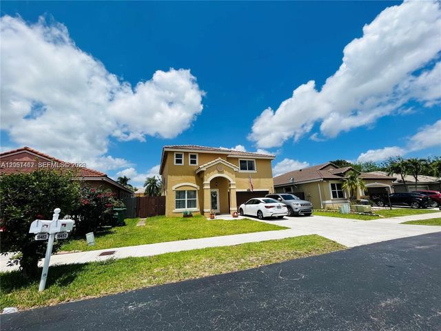 16453 SW 75th Ter, Miami, FL 33193