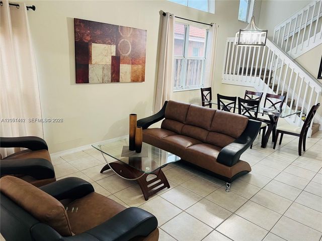 16453 SW 75th Ter, Miami, FL 33193