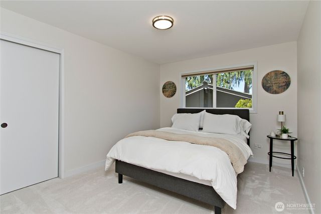 4935 116th Place SE, Bellevue, WA 98006