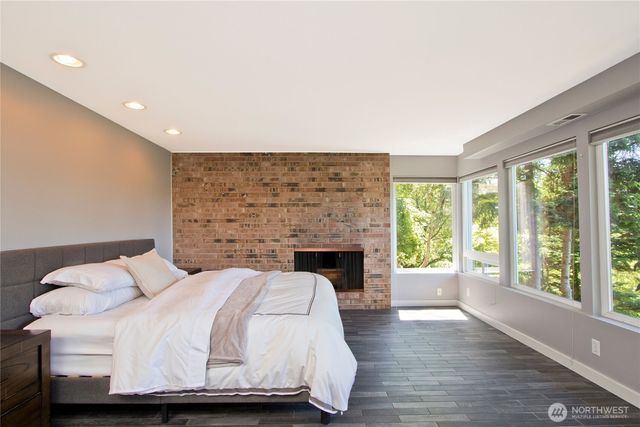 4935 116th Place SE, Bellevue, WA 98006