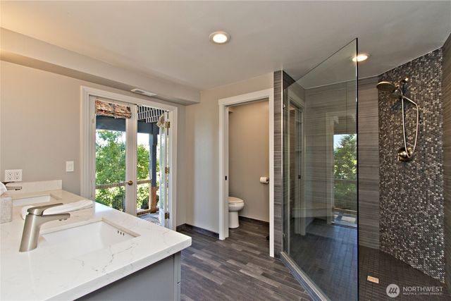 4935 116th Place SE, Bellevue, WA 98006