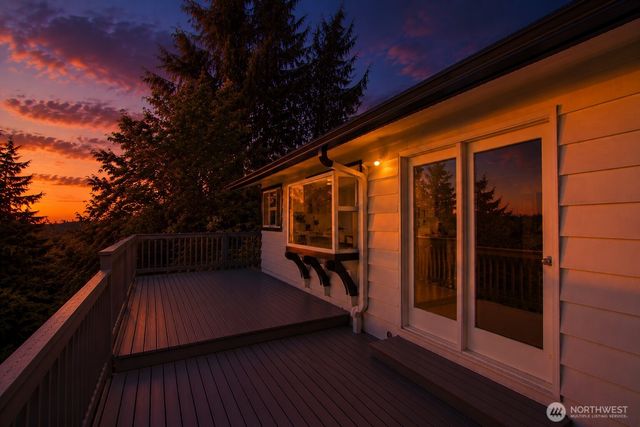 4935 116th Place SE, Bellevue, WA 98006