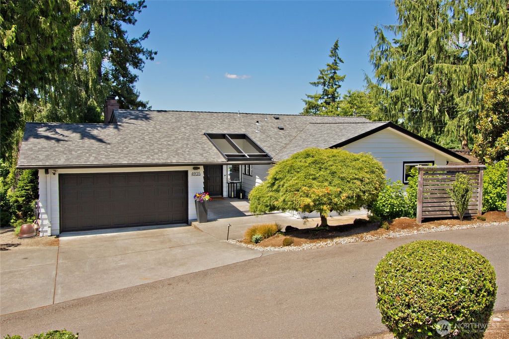 4935 116th Place SE, Bellevue, WA 98006