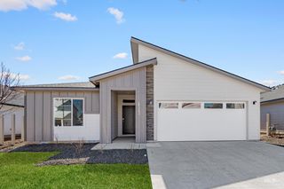 7481 W Newtown Dr, Eagle, ID 83616