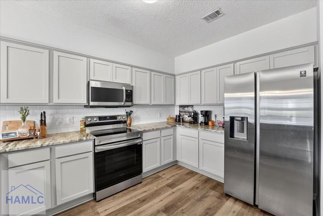 539 Brightleaf Circle, Hinesville, GA 31313