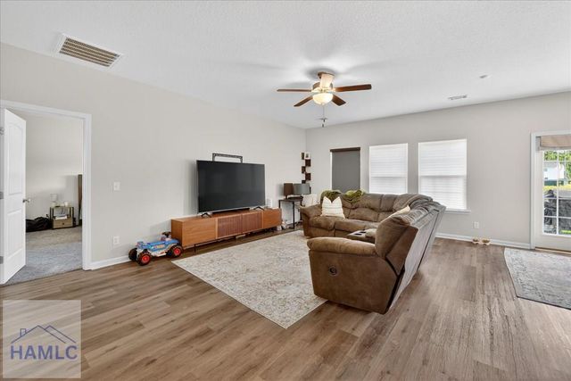 539 Brightleaf Circle, Hinesville, GA 31313