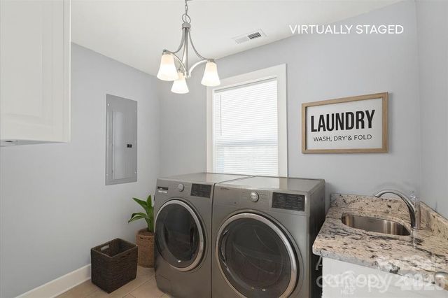 492 14th Avenue Avenue NE, Hickory, NC 28601