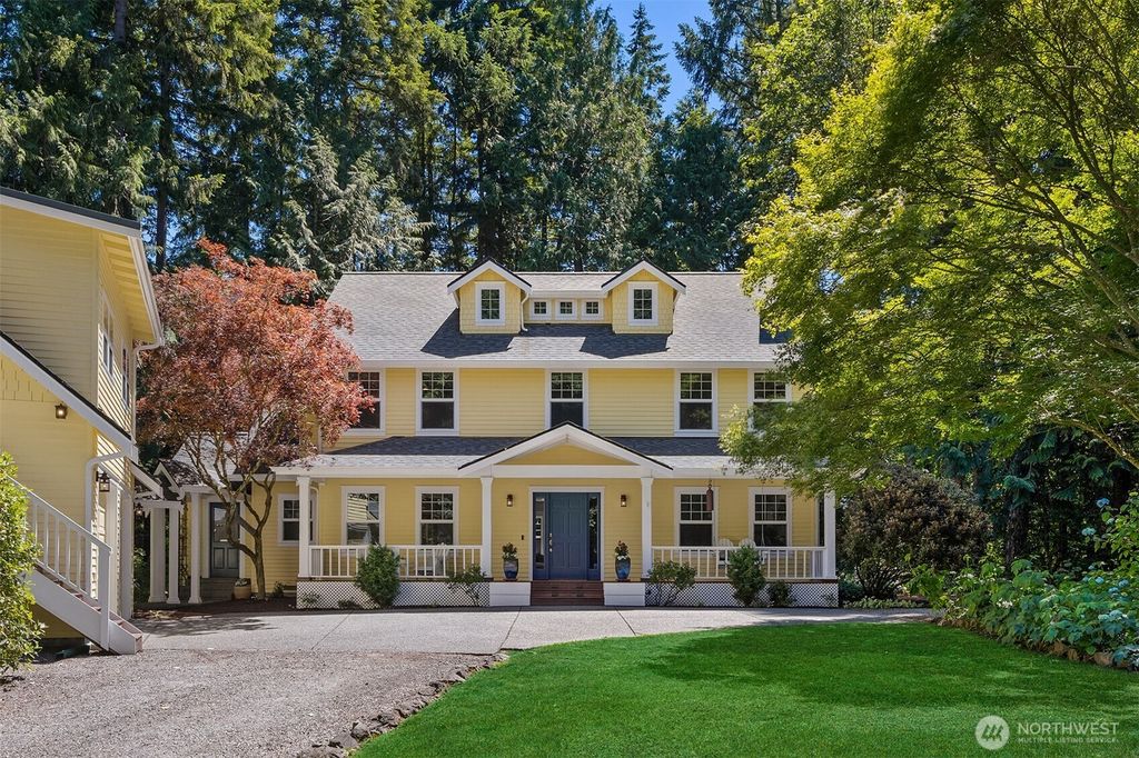 8363 NE Sumanee Place, Bainbridge Island, WA 98110