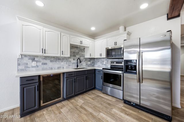 421 S TERRY Lane, Tempe, AZ 85281