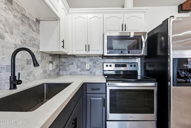 421 S TERRY Lane, Tempe, AZ 85281