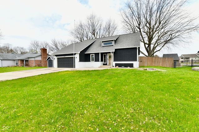 1132 Madrid Road, Greenwood, IN 46143